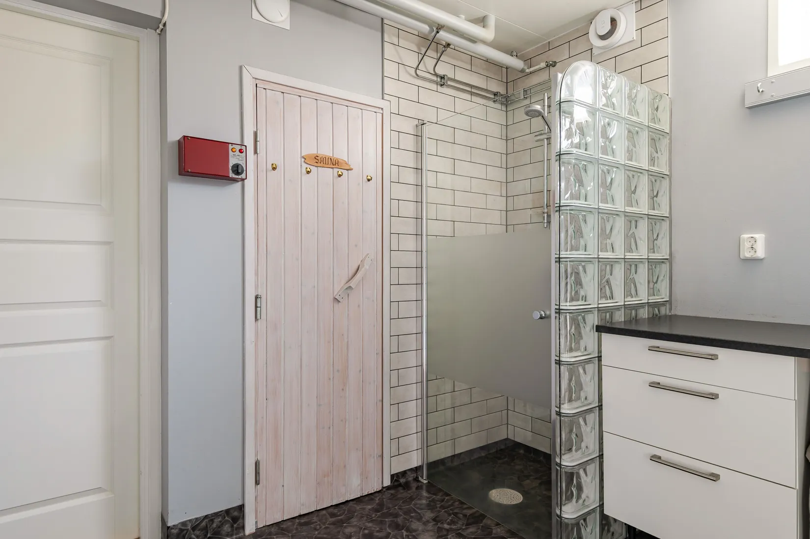 Villa, Holmsvägen 26, Nedre Holm, Motala