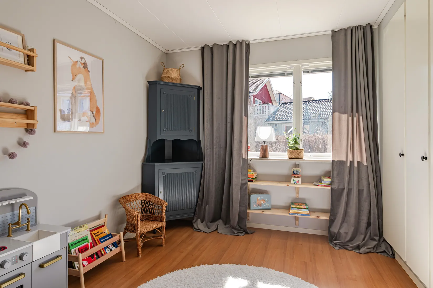 Villa, Holmsvägen 26, Nedre Holm, Motala