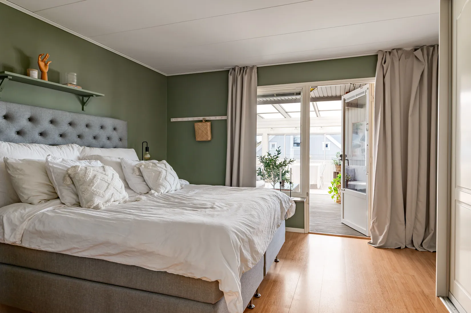 Villa, Holmsvägen 26, Nedre Holm, Motala