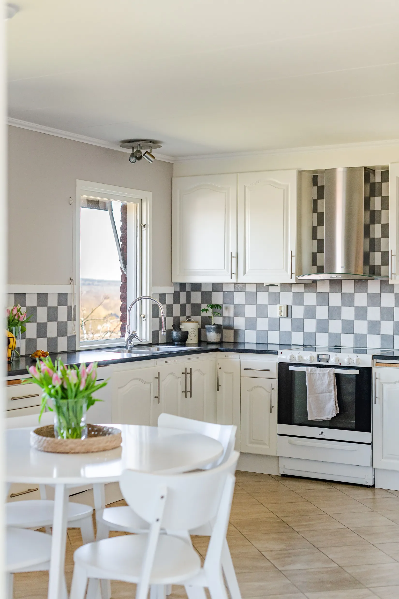 Villa, Holmsvägen 26, Nedre Holm, Motala