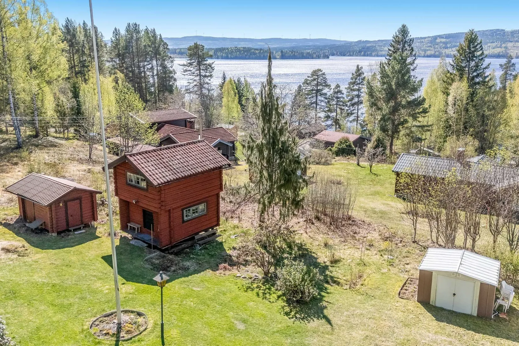 Fritidshus, Morhagsvägen 70 & 72, Morhagen, Ludvika