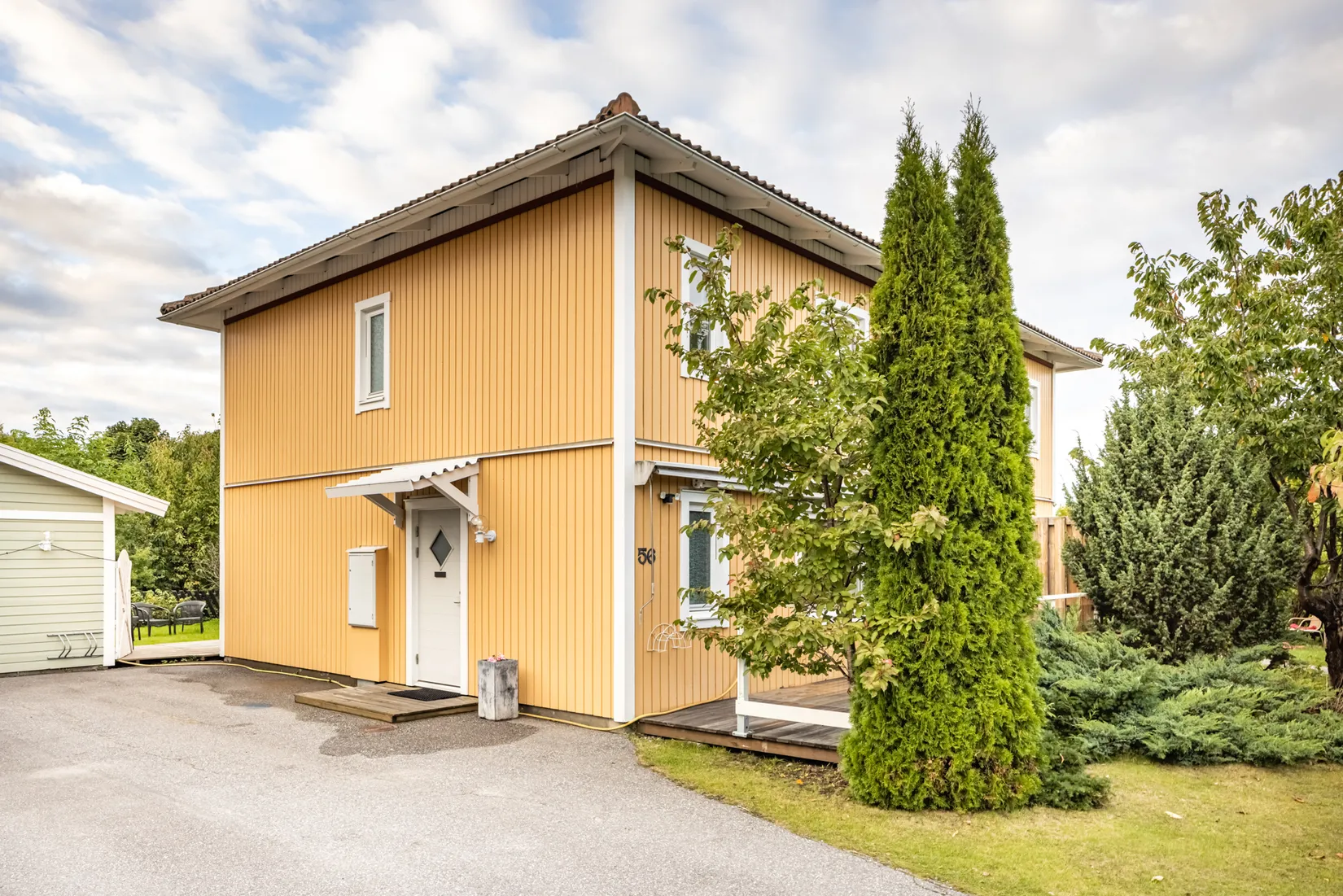 Bostadsrätt, Radhus, Kosmosgränd 56, Skälby, Järfälla