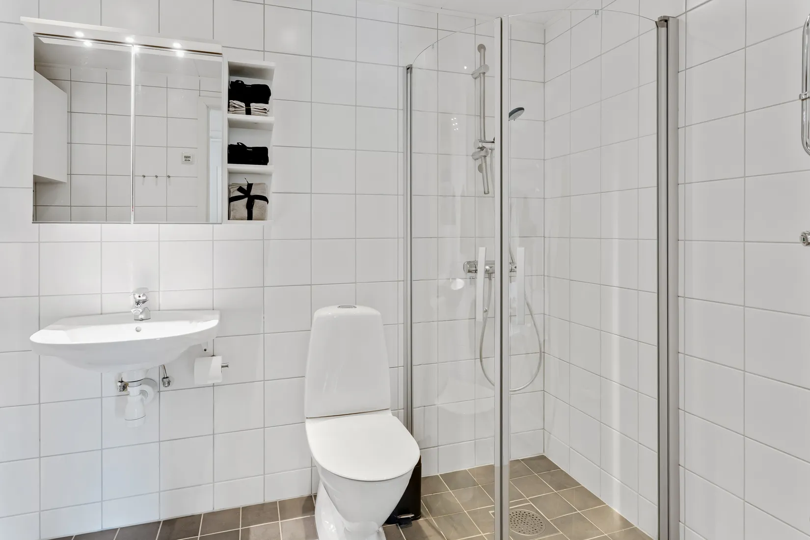 Bostadsrätt, Trädgårdsmästarstigen 2, Rönninge, Salem