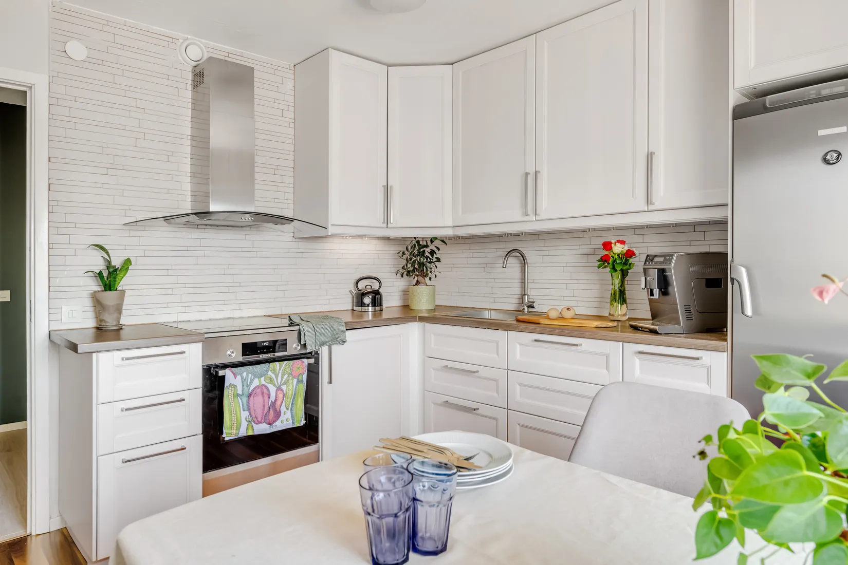 Bostadsrätt, Framnäsbacken 28, Skytteholm, Solna