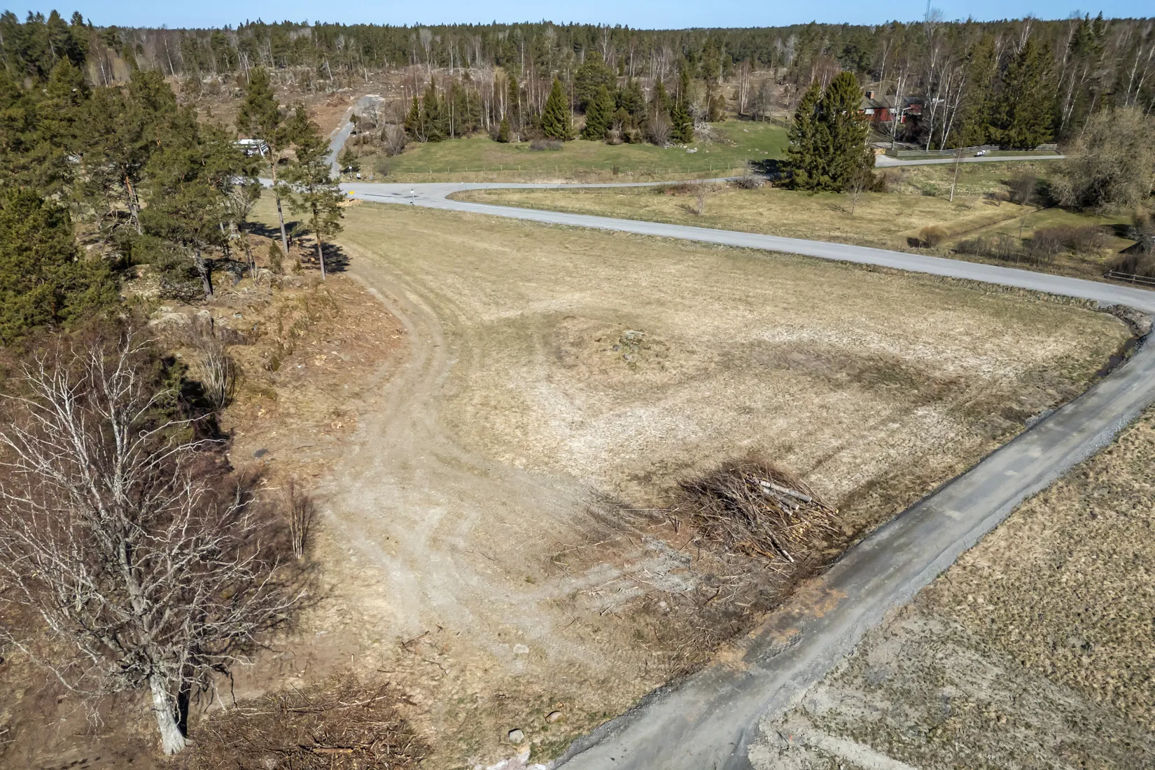 Gård/Skog, Trästa Broväg 128, Norrby, Norrtälje