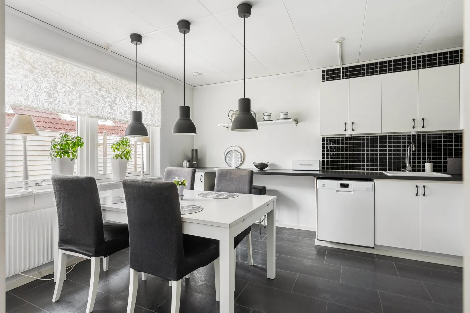 Villa, Radhus, Möllevägen 45 B, Stenskogen, Höör