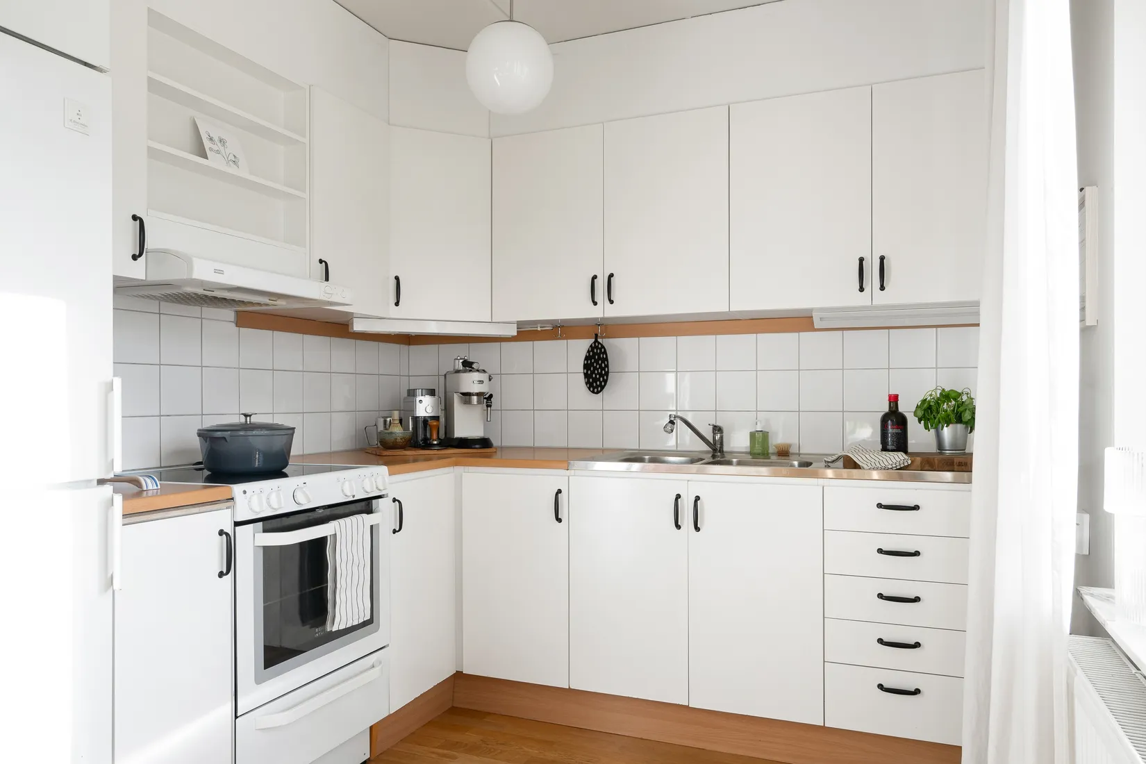 Bostadsrätt, Byalagsvägen 14, Stuvsta centrum, Huddinge