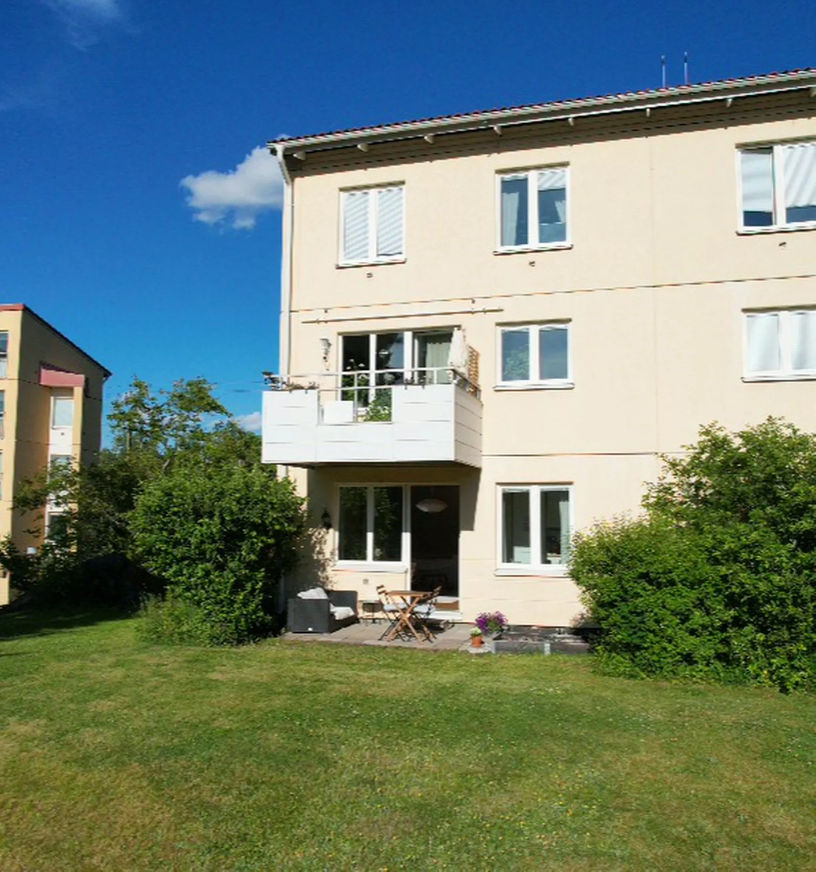 Bostadsrätt, Byalagsvägen 14, Stuvsta centrum, Huddinge