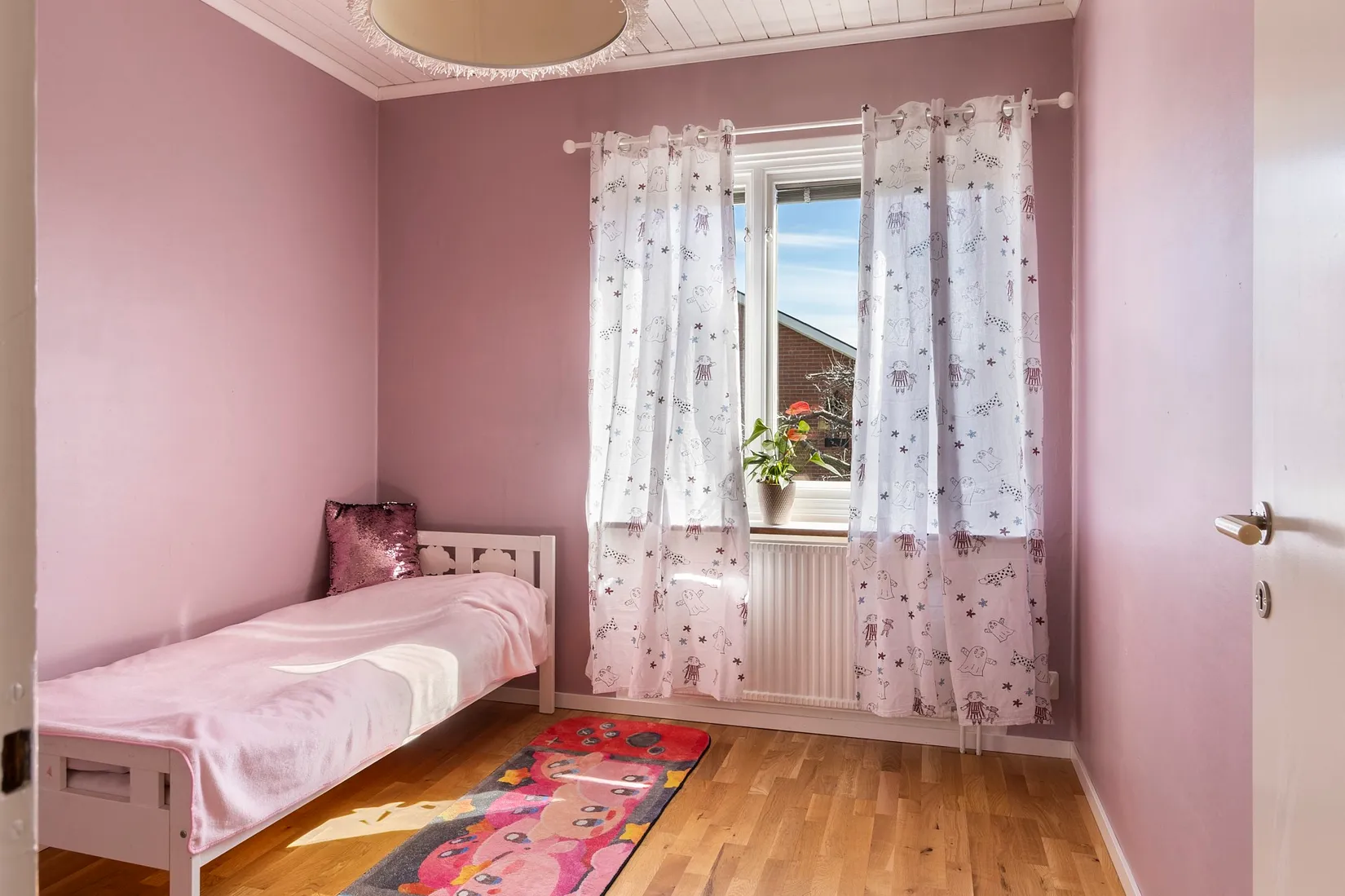 Villa, Dagsvärmargatan 9, Södra Skiljebo, Västerås