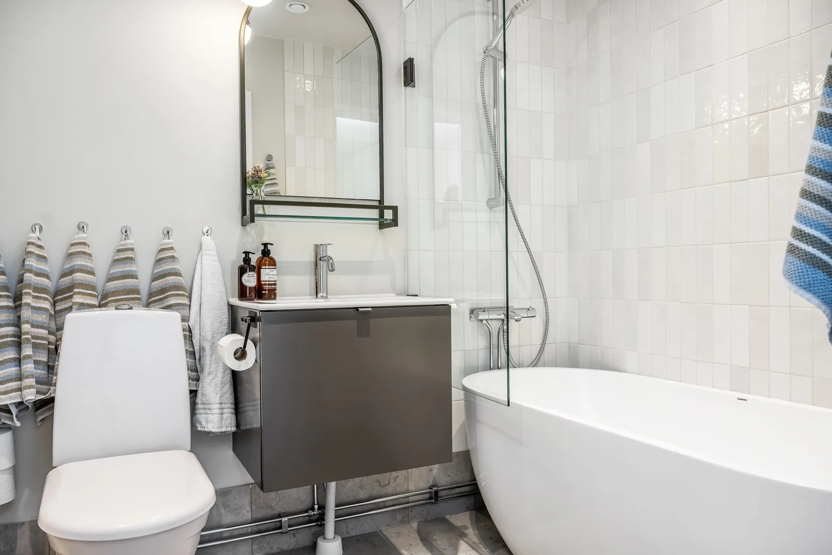 Radhus, Akrobatgatan 9A, Björkalund, Norrköping