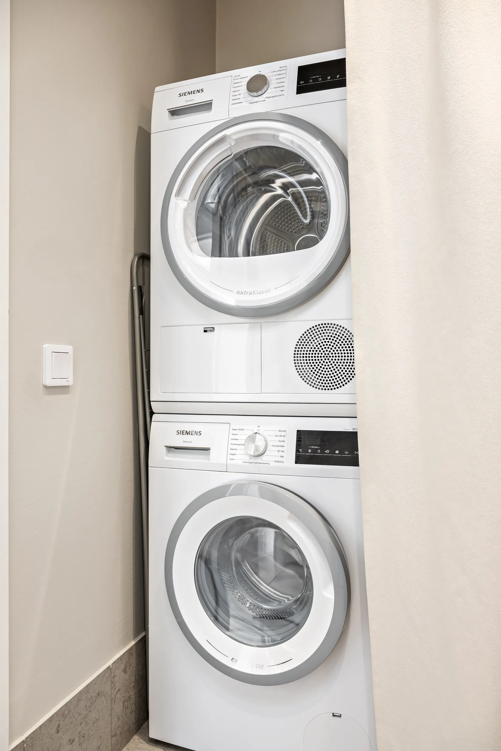 Radhus, Akrobatgatan 9A, Björkalund, Norrköping