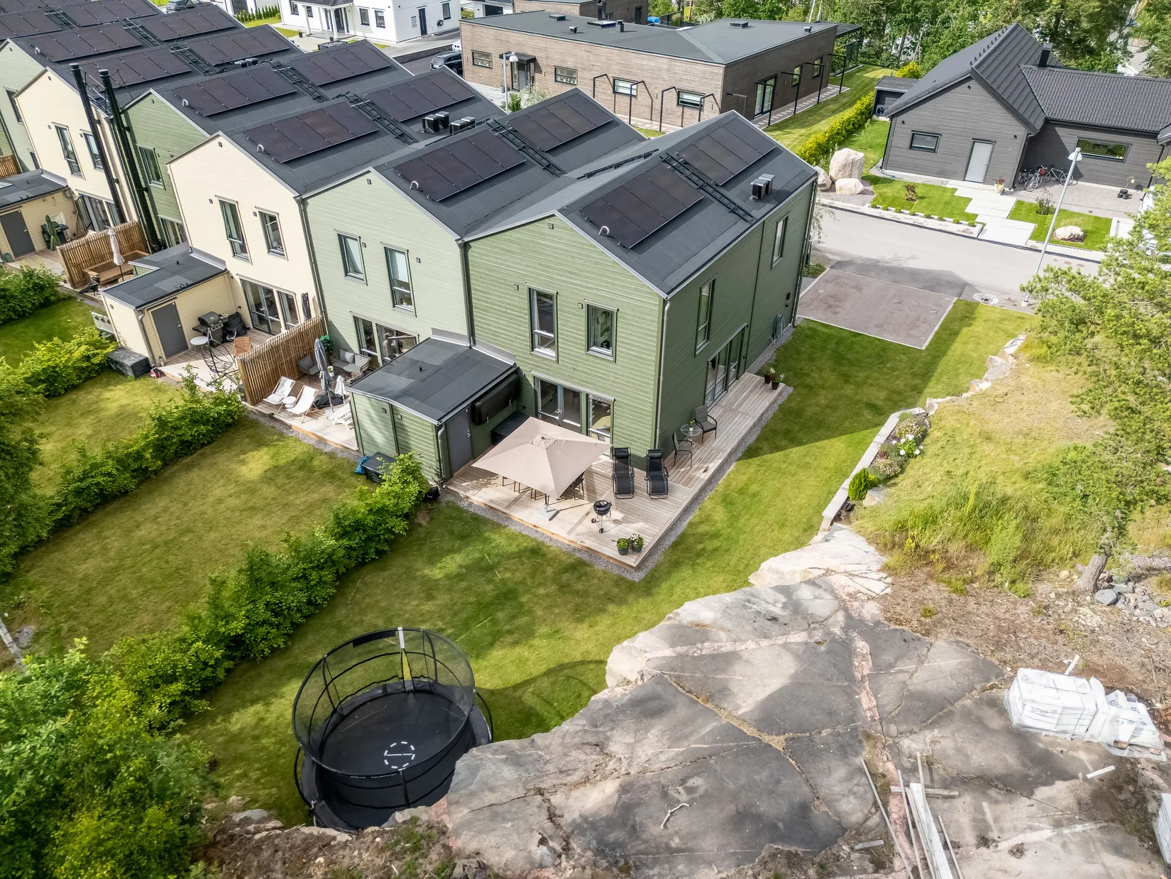 Radhus, Akrobatgatan 9A, Björkalund, Norrköping