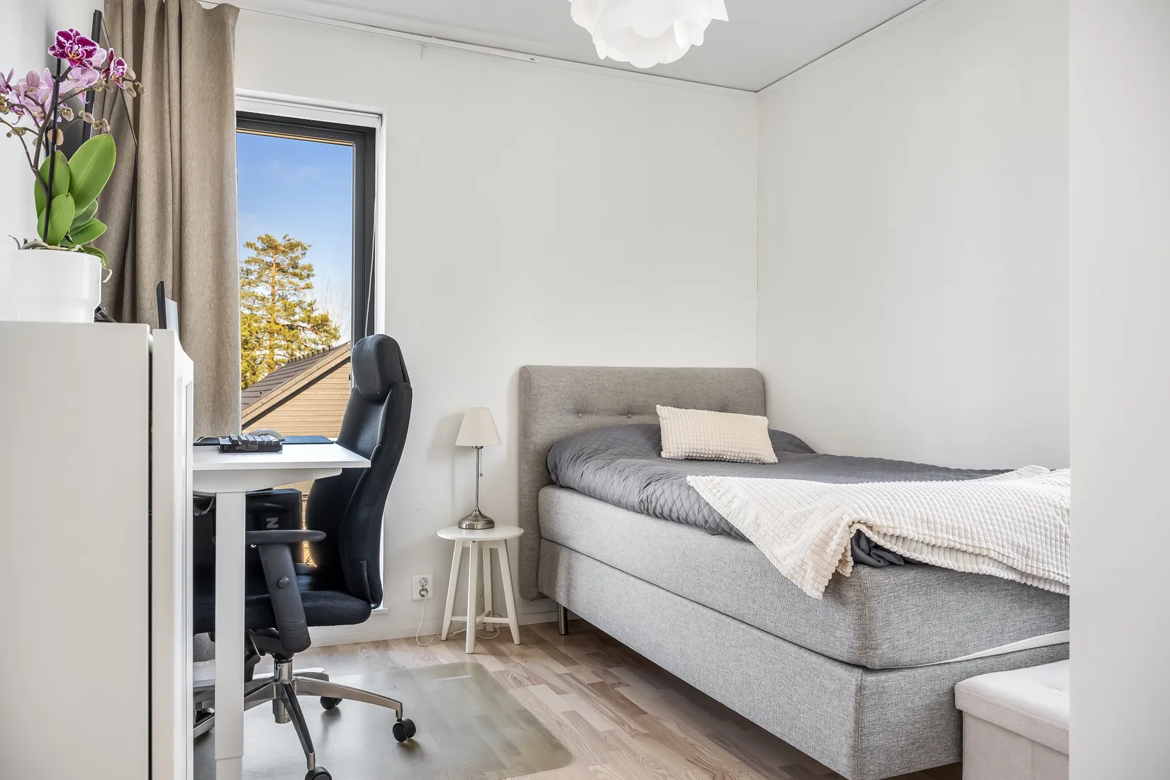 Radhus, Akrobatgatan 9A, Björkalund, Norrköping