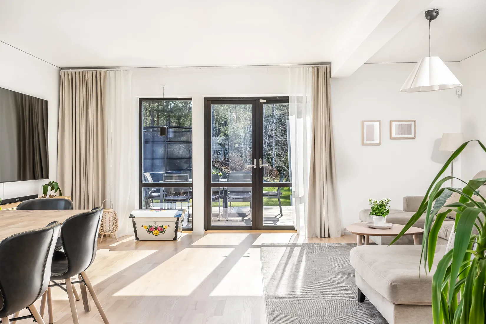 Radhus, Akrobatgatan 9A, Björkalund, Norrköping