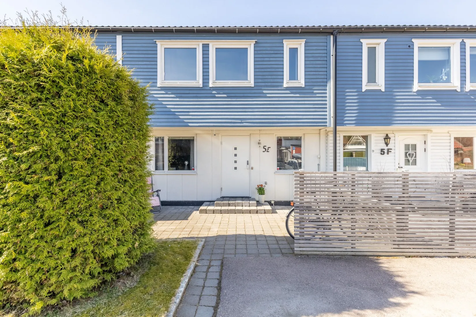 Villa, Ringensons väg 5E, Johannisdal, Köping