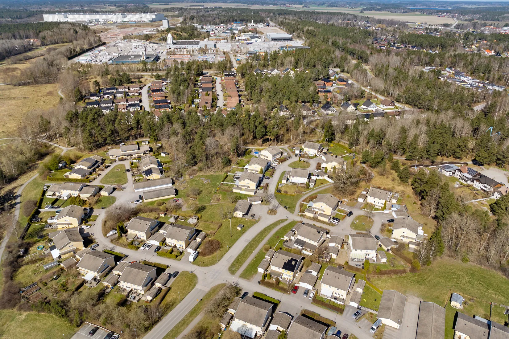 Villa, Radhus, Stallbacken 12, Bålsta Gillmarksbyn, Håbo
