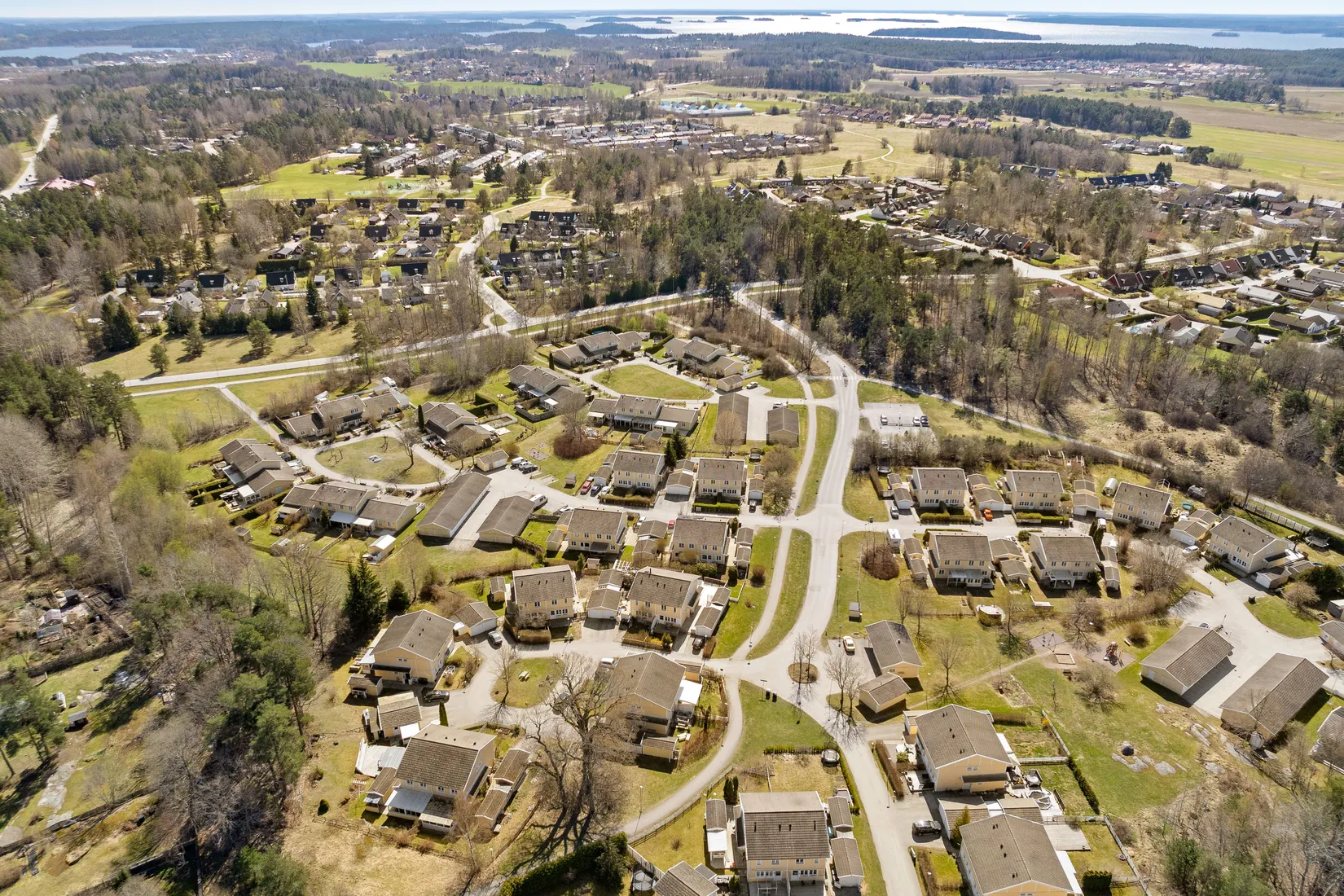 Villa, Radhus, Stallbacken 12, Bålsta Gillmarksbyn, Håbo