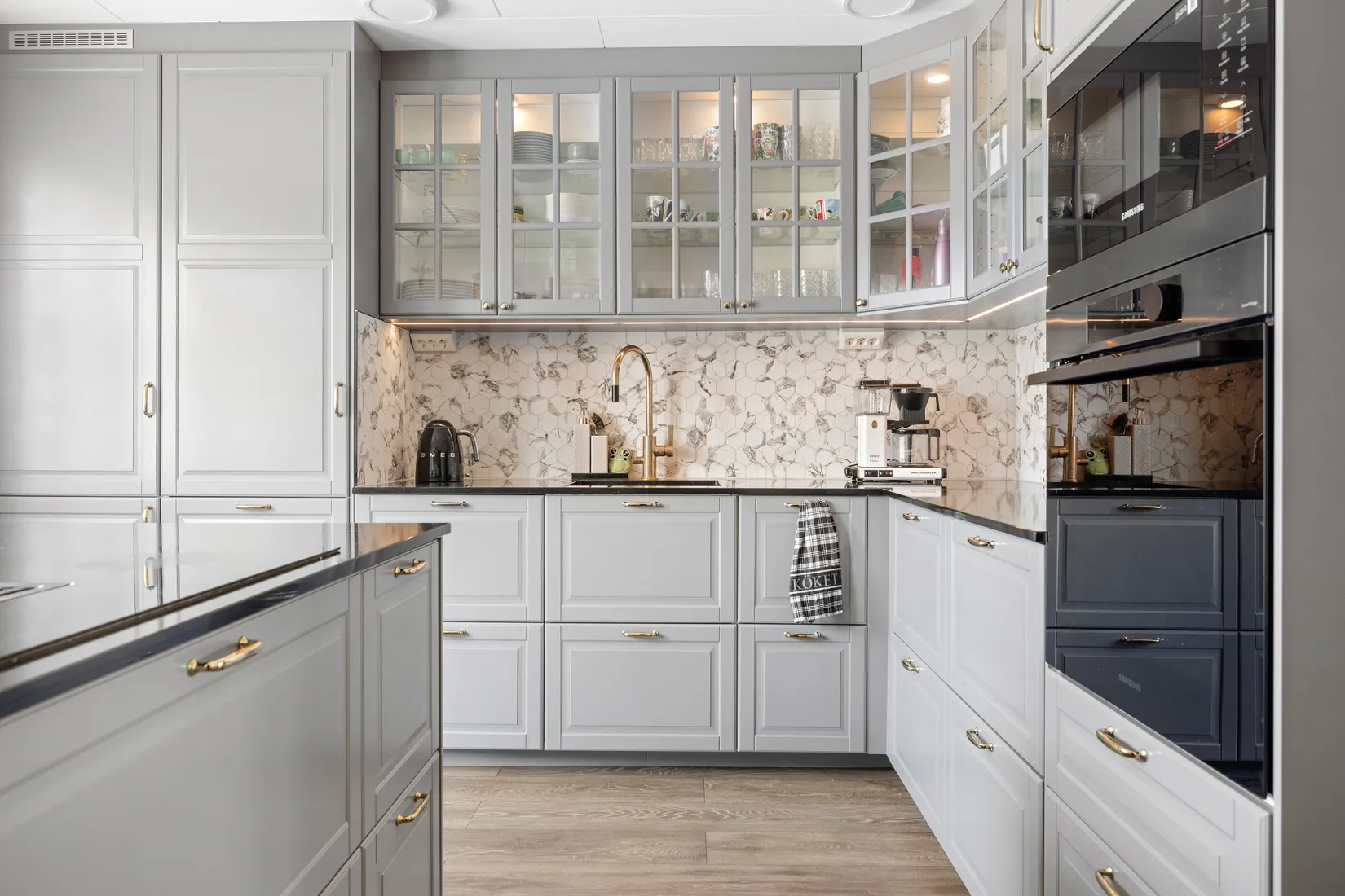 Villa, Radhus, Stallbacken 12, Bålsta Gillmarksbyn, Håbo