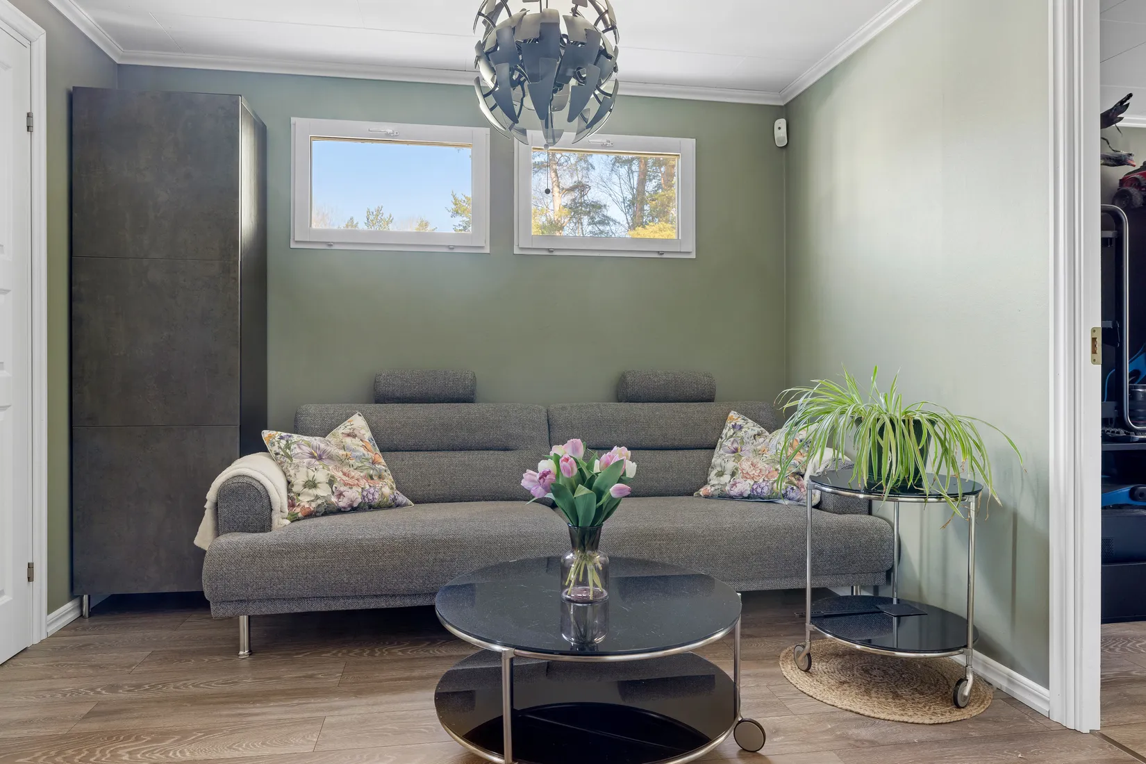 Villa, Radhus, Stallbacken 12, Bålsta Gillmarksbyn, Håbo