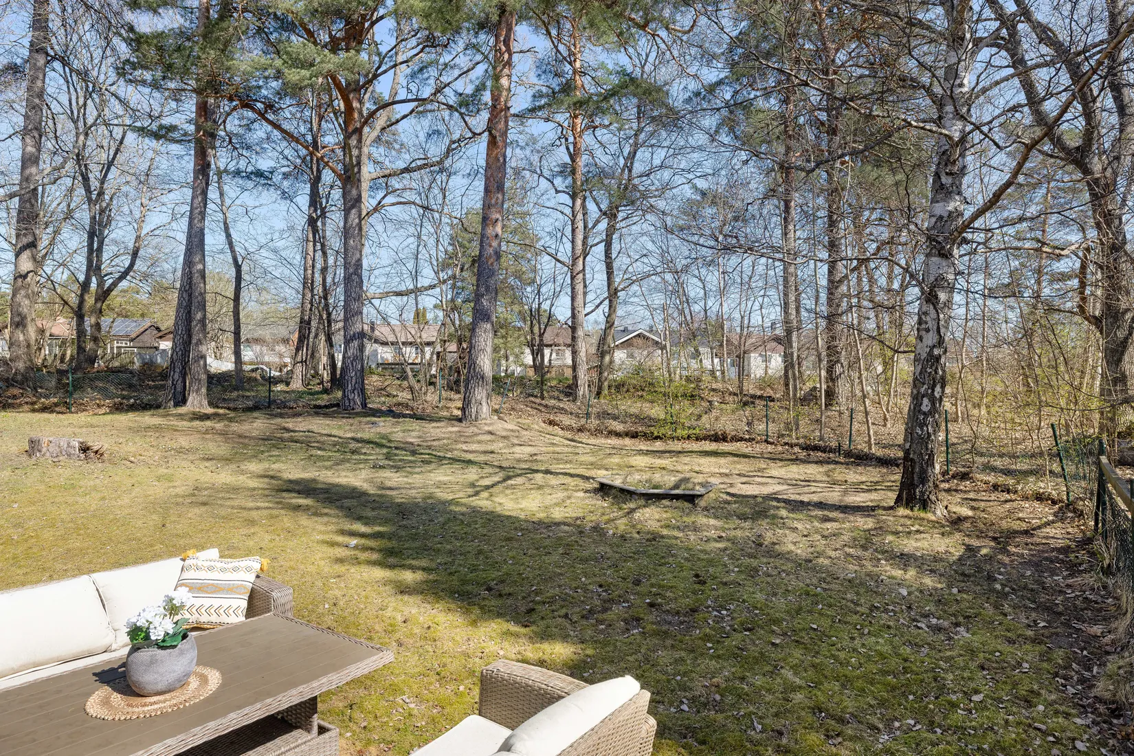 Villa, Radhus, Stallbacken 12, Bålsta Gillmarksbyn, Håbo