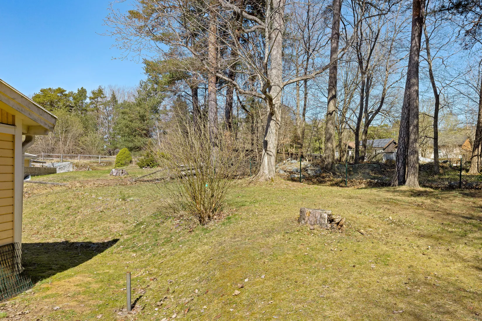 Villa, Radhus, Stallbacken 12, Bålsta Gillmarksbyn, Håbo