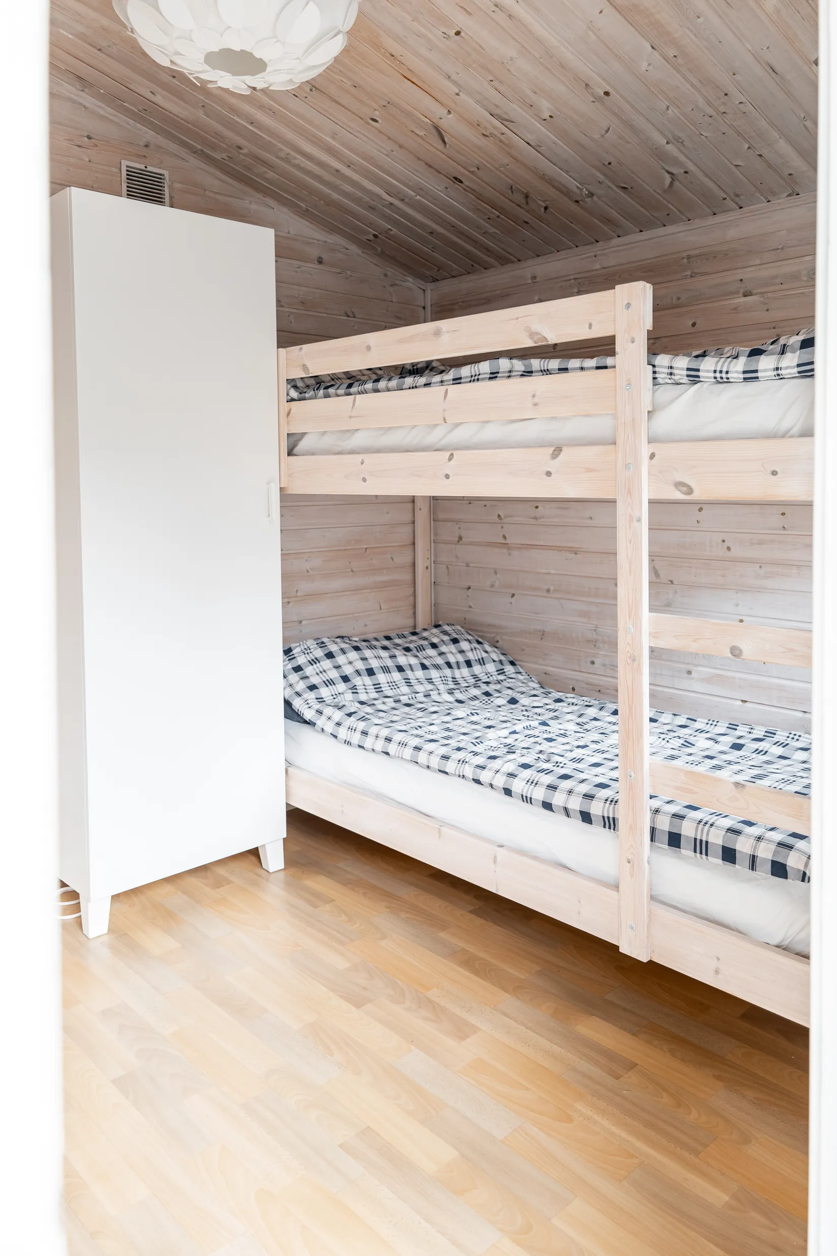 Villa, Skogsborg 113, Skogsborg/Kyrkesund, Tjörn