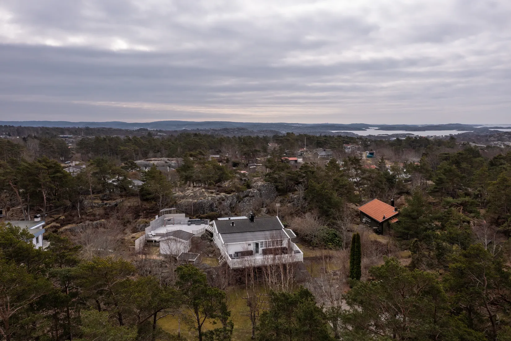 Villa, Skogsborg 113, Skogsborg/Kyrkesund, Tjörn