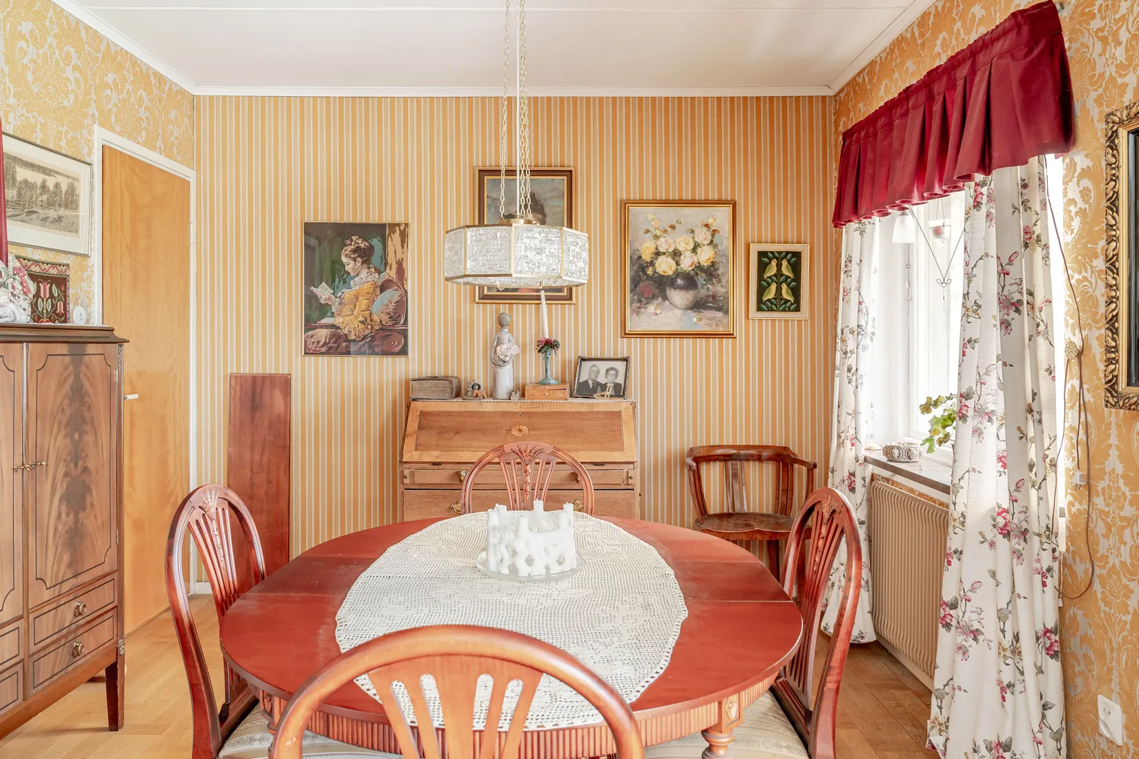 Villa, Gullarpsvägen 9, Centralt, Eslöv