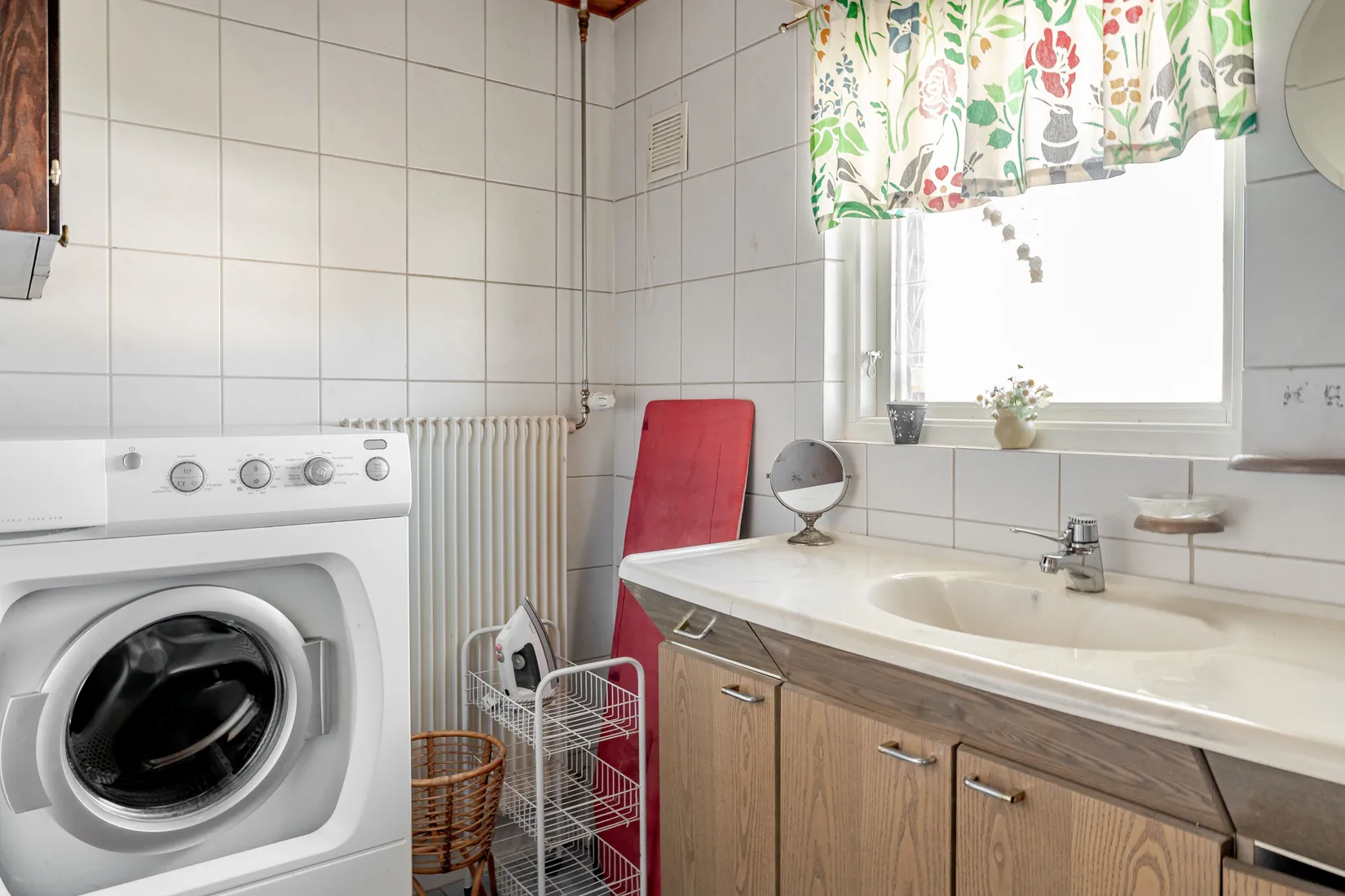 Villa, Gullarpsvägen 9, Centralt, Eslöv