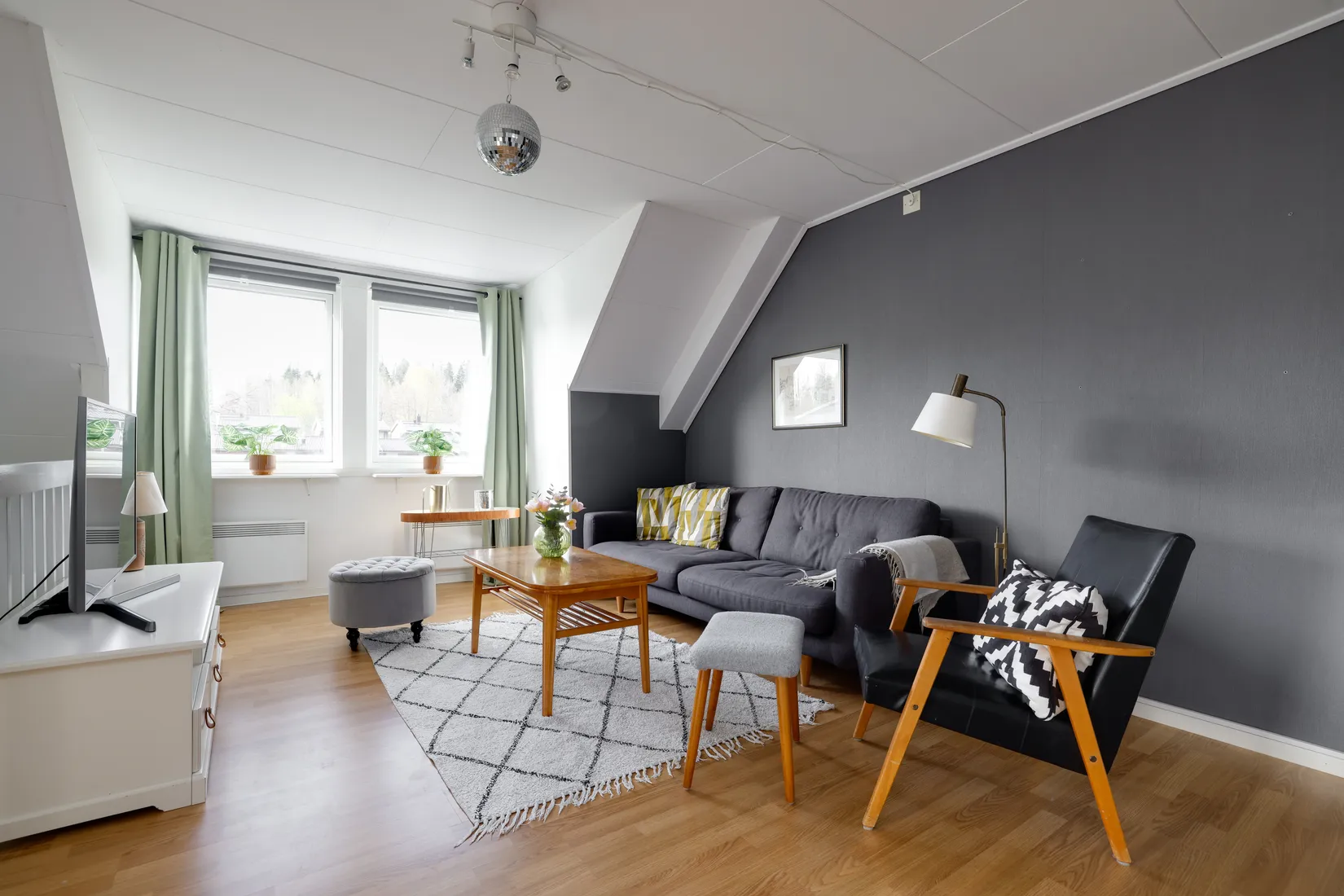 Bostadsrätt, Radhus, Gladarbergsvägen 9, Hovsta, Örebro