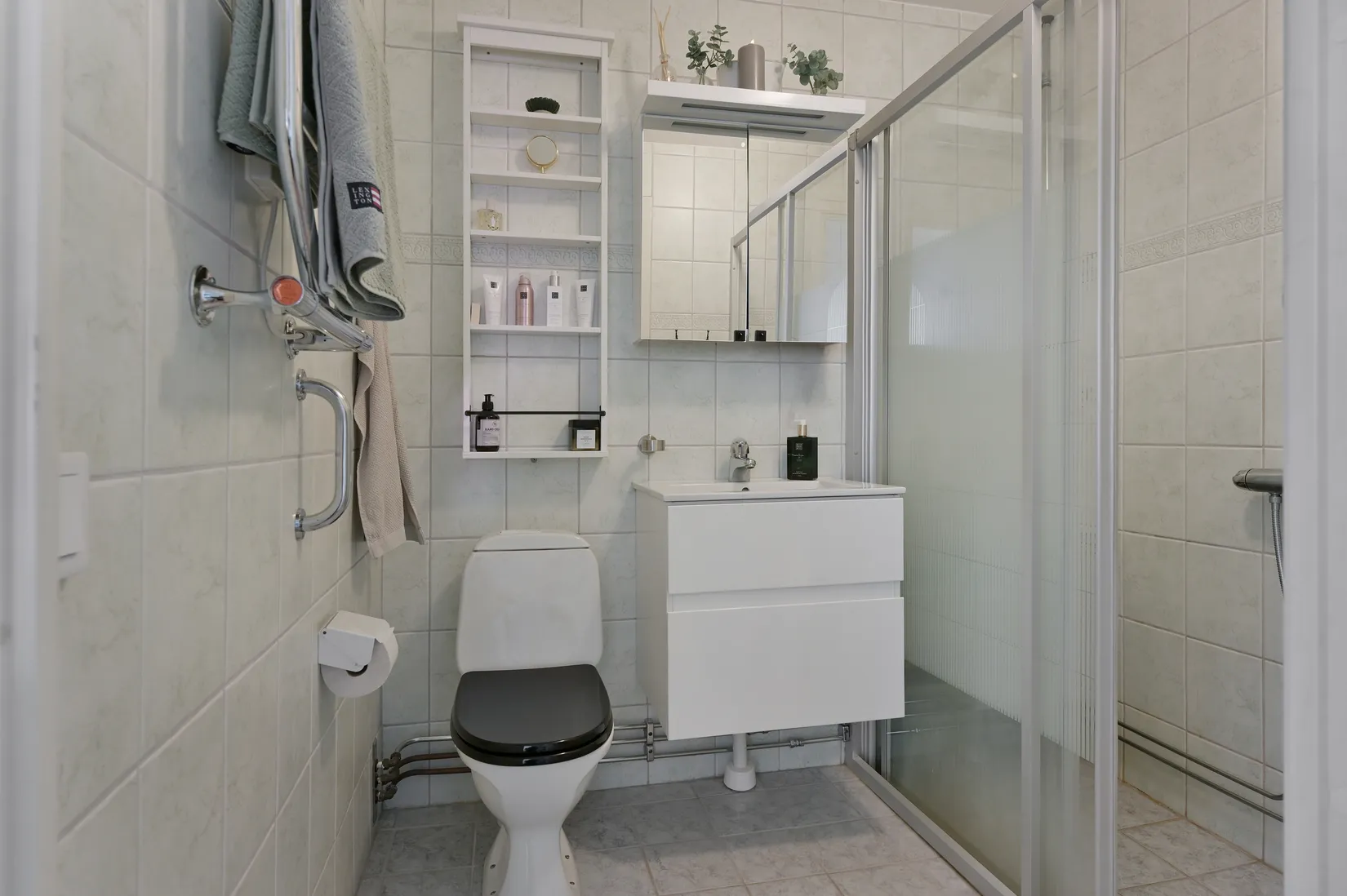 Bostadsrätt, Radhus, Skepparns Väg 10, Färingsö Kungsberga, Ekerö