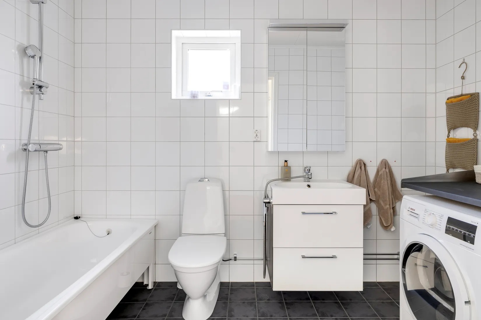 Bostadsrätt, Radhus, Åsgatan 81B, Alsike, Knivsta
