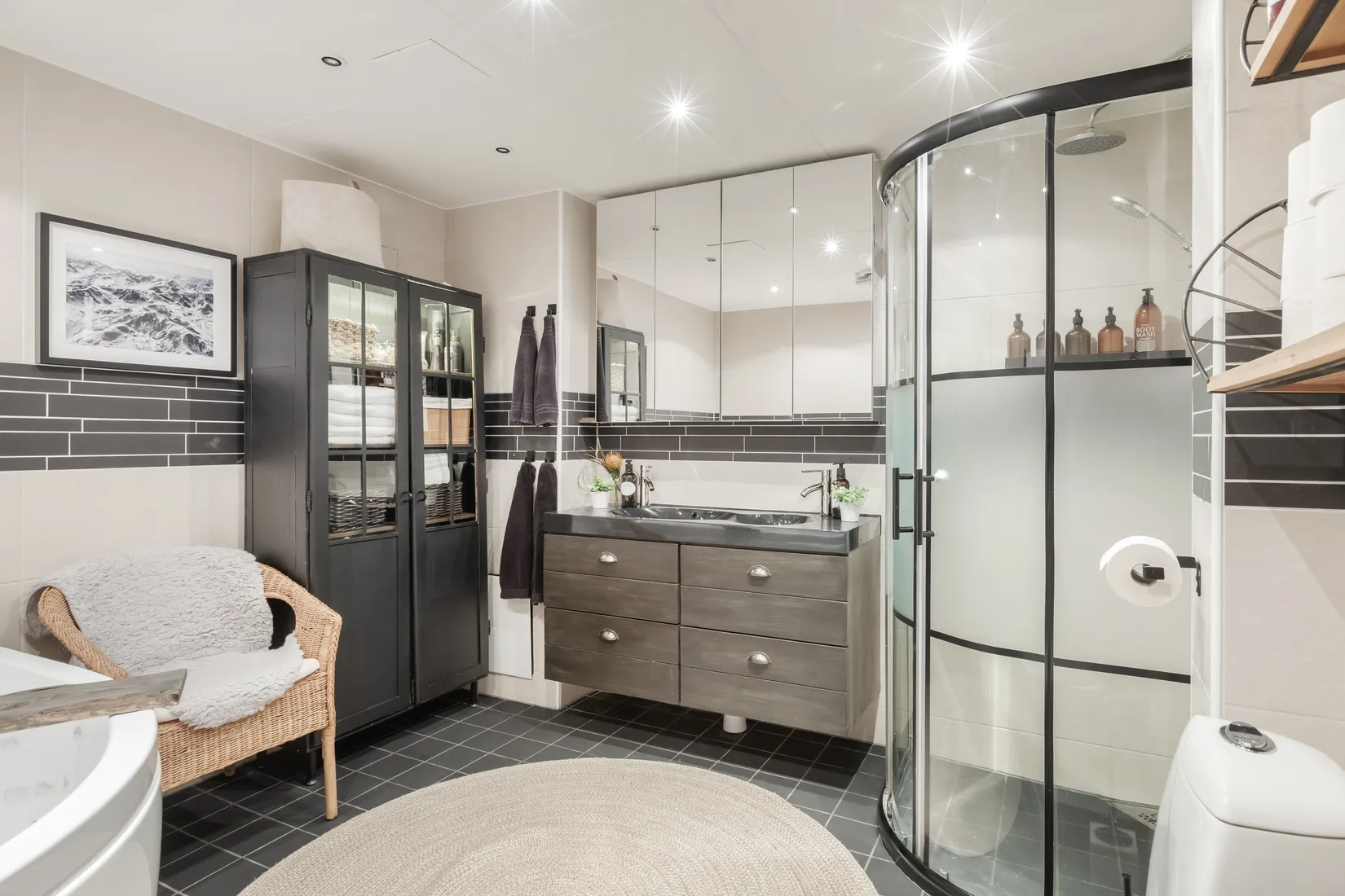 Villa, Oxelvägen 18, Mölnlycke - Skogen, Härryda