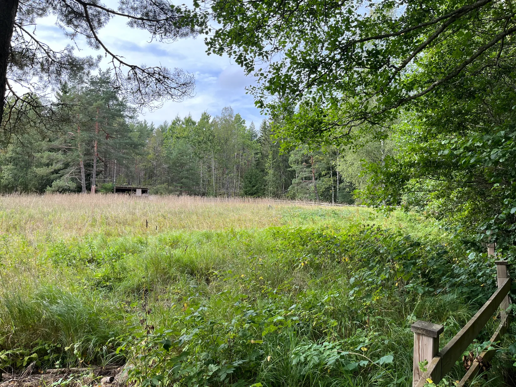 Tomt, Nytorpsvägen 35B, Åkersberga, Österåker