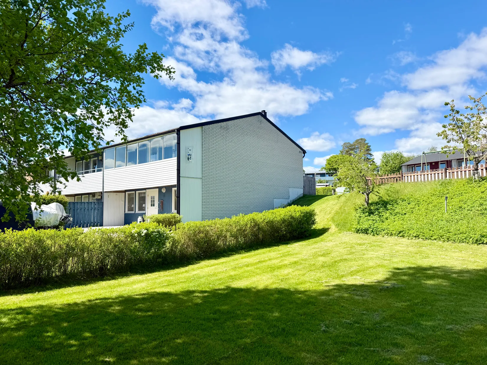 Villa, Radhus, Hemmansvägen 99, Bondsjöhöjden, Härnösand