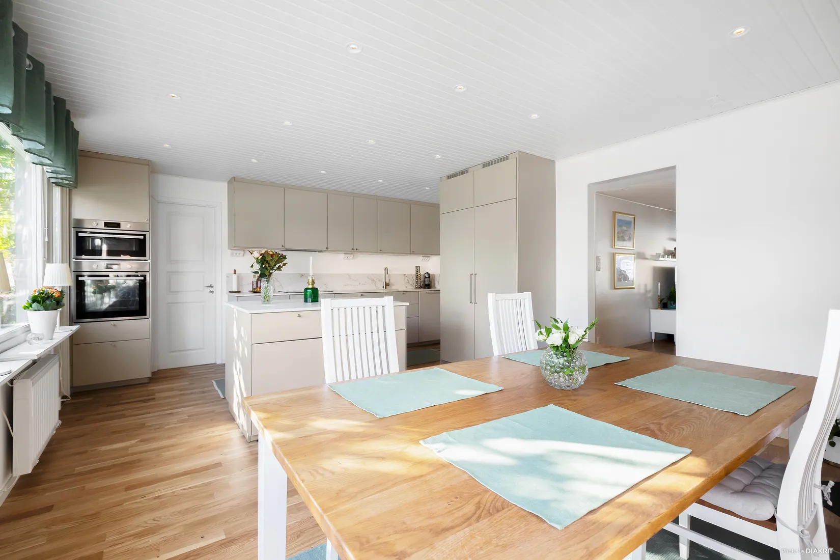 Villa, Radhus, Klövervägen 4, Viksjö, Järfälla