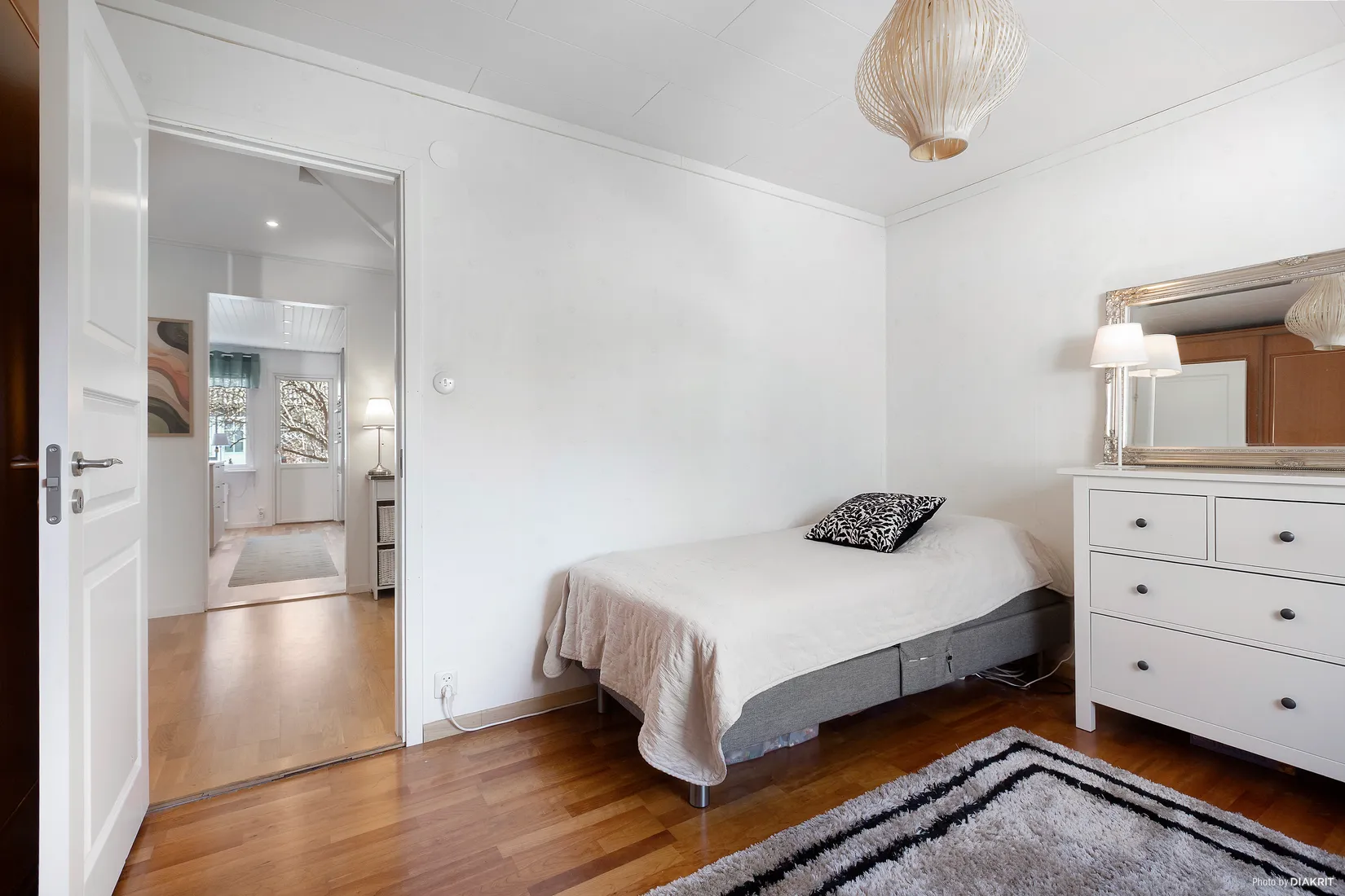 Villa, Radhus, Klövervägen 4, Viksjö, Järfälla