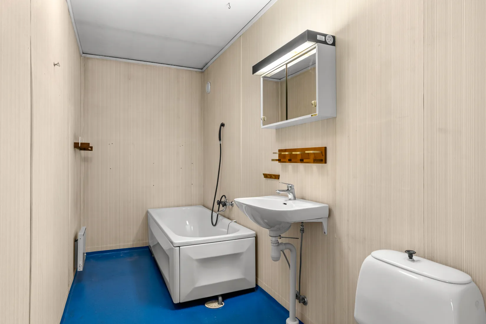 Villa, Radhus, Vårlöksvägen 17, Trollbäcken, Tyresö