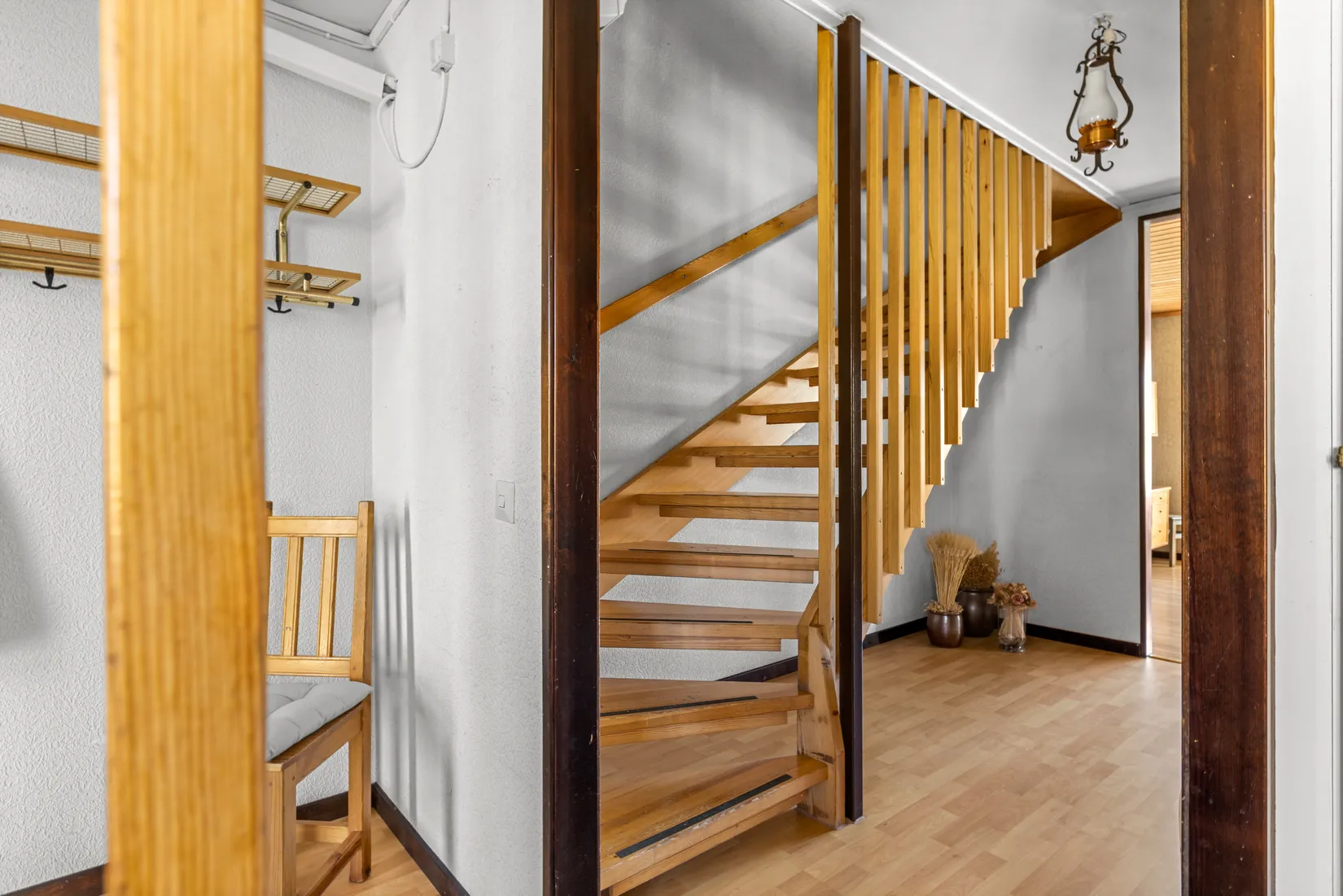 Villa, Radhus, Vårlöksvägen 17, Trollbäcken, Tyresö