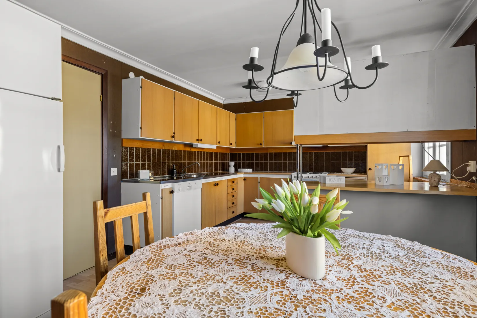 Villa, Radhus, Vårlöksvägen 17, Trollbäcken, Tyresö