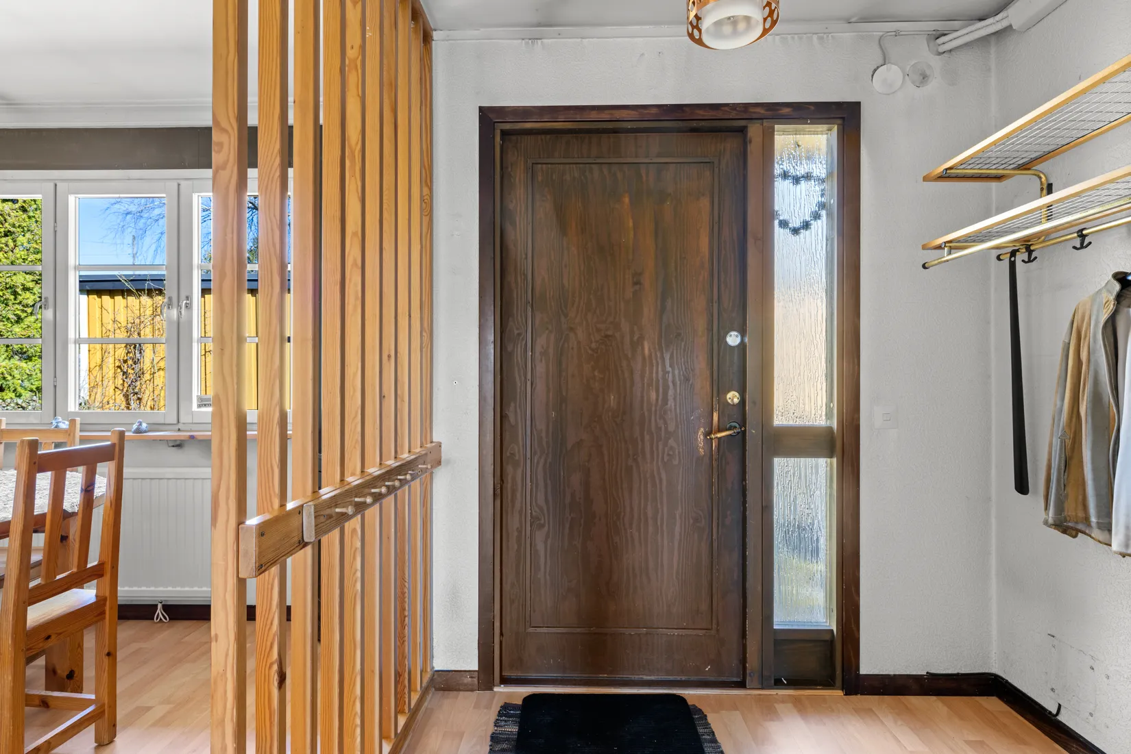 Villa, Radhus, Vårlöksvägen 17, Trollbäcken, Tyresö