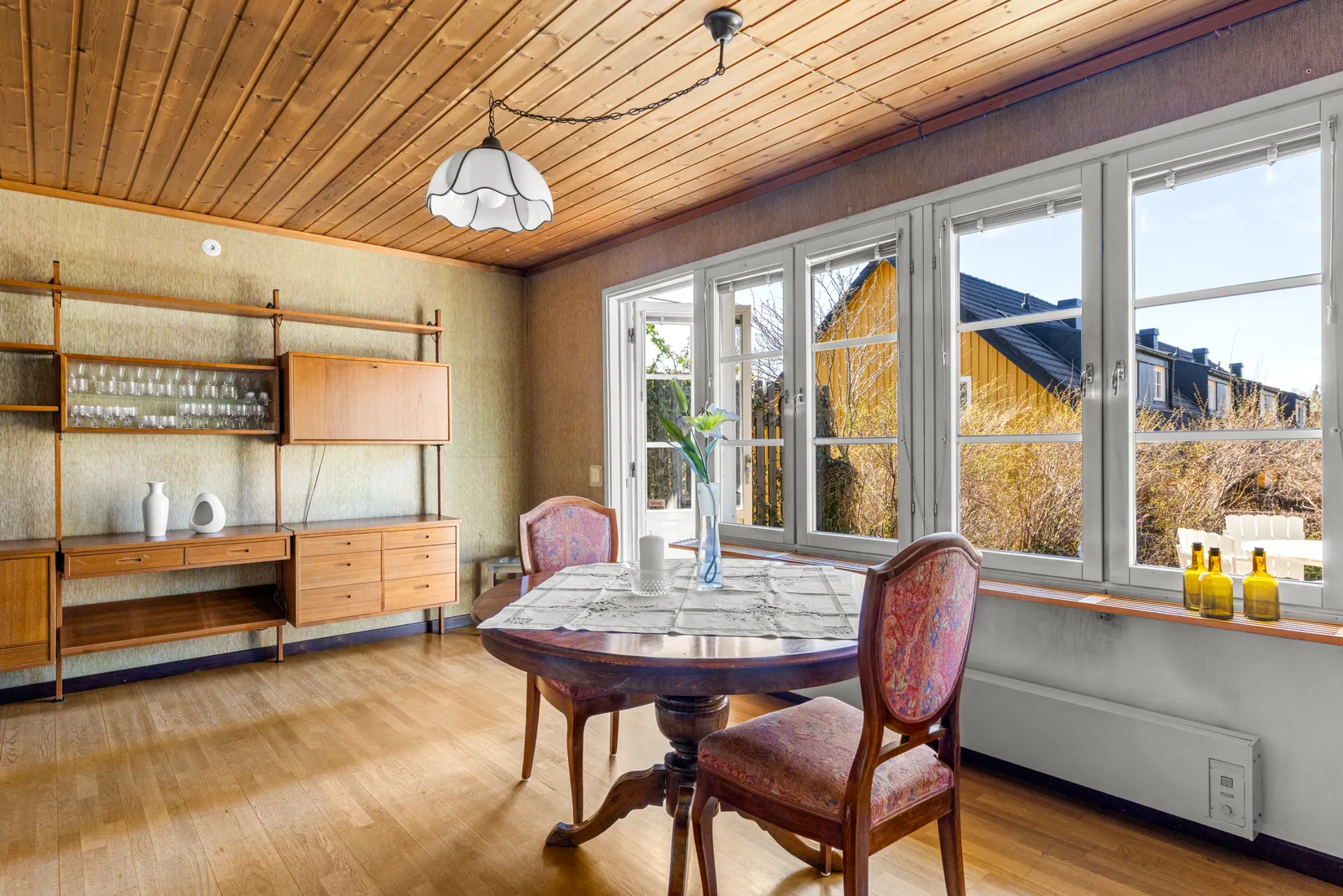 Villa, Radhus, Vårlöksvägen 17, Trollbäcken, Tyresö