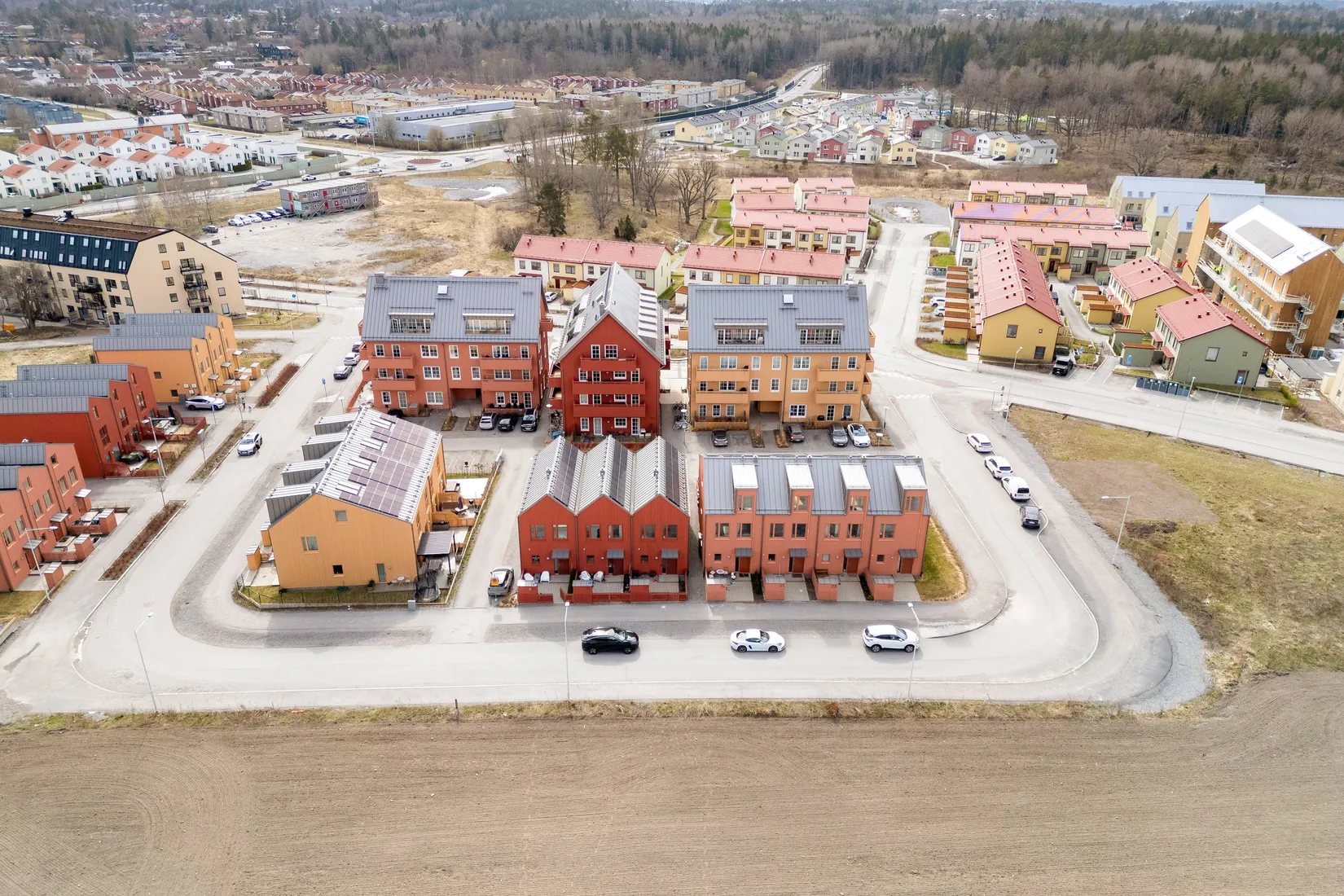 Bostadsrätt, Radhus, Idunslingan 15, Skälby, Järfälla