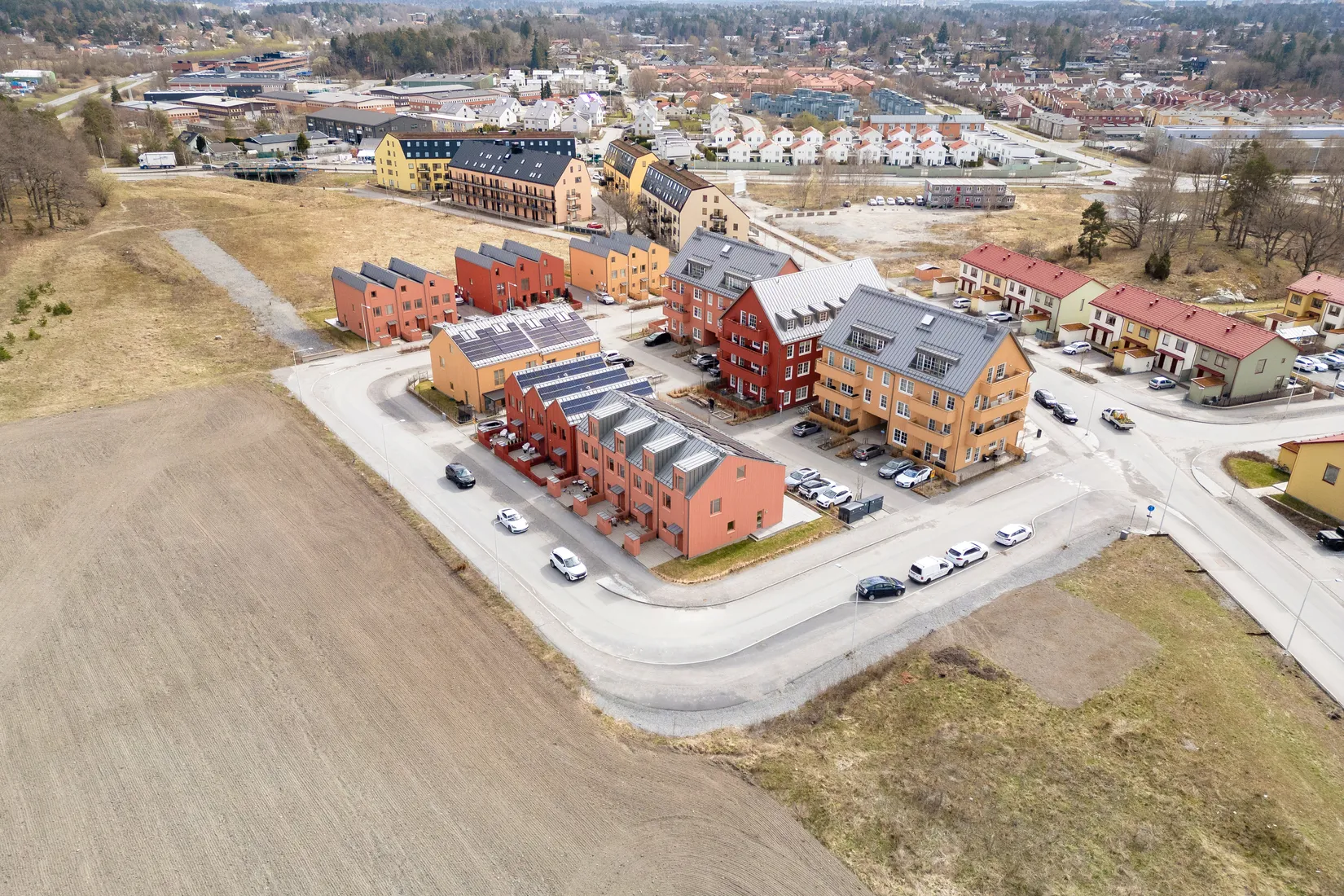 Bostadsrätt, Radhus, Idunslingan 15, Skälby, Järfälla