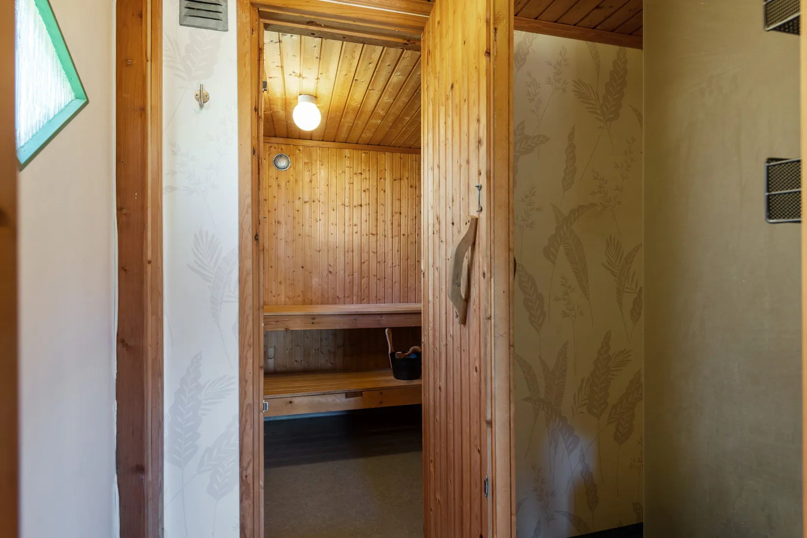 Fritidshus, Hällenvägen 17, Roslagsbro, Norrtälje