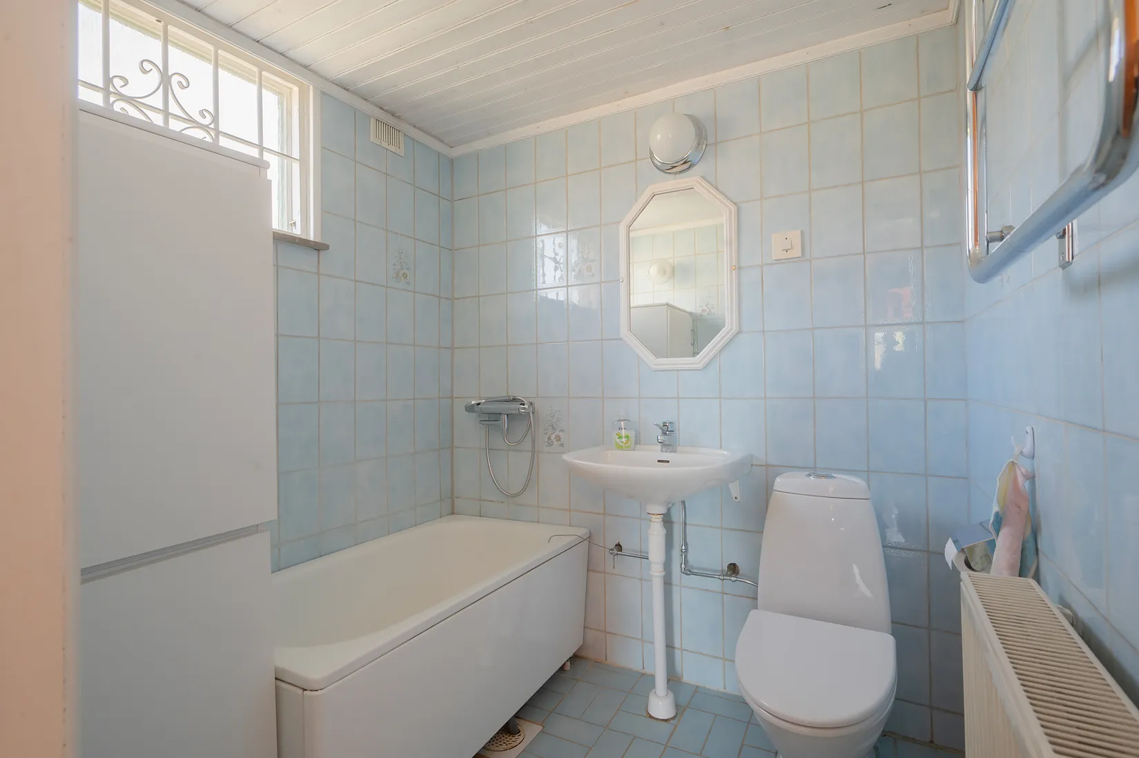 Villa, Åldermansvägen 5, Stuvsta, Huddinge