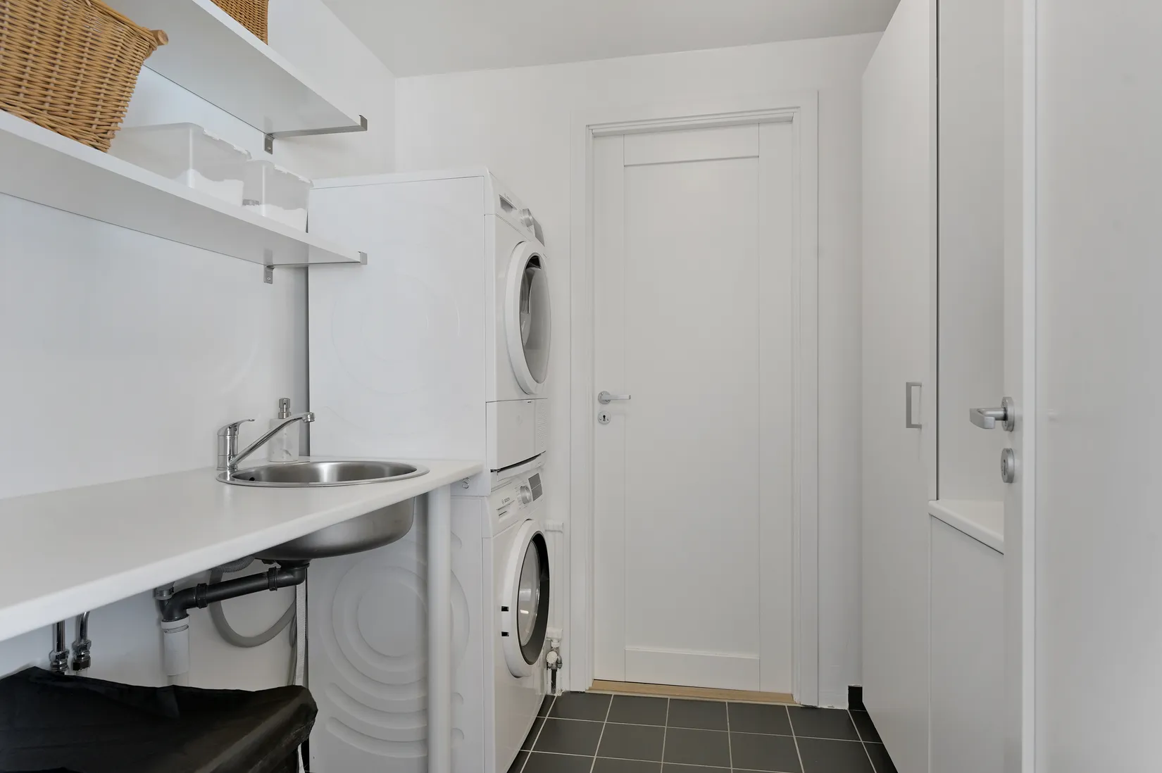 Villa, Radhus, Kastargränd 16, Ekerö Hummelvreten, Ekerö