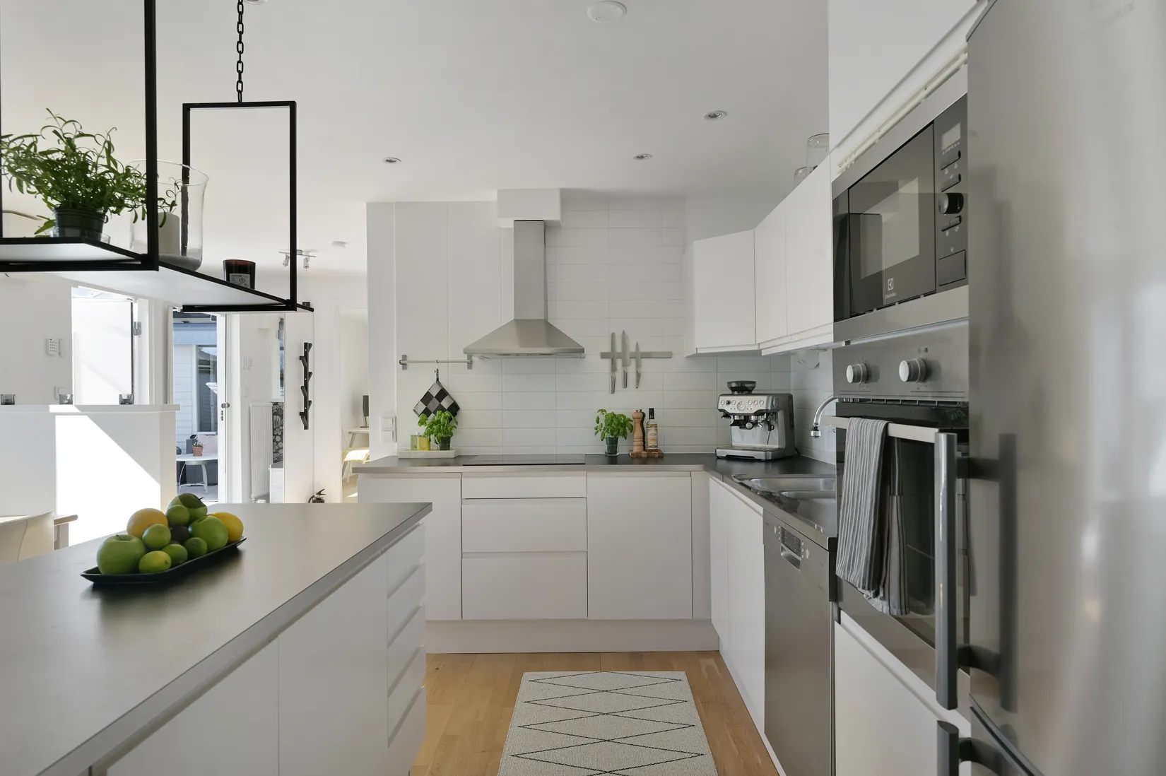 Villa, Radhus, Kastargränd 16, Ekerö Hummelvreten, Ekerö