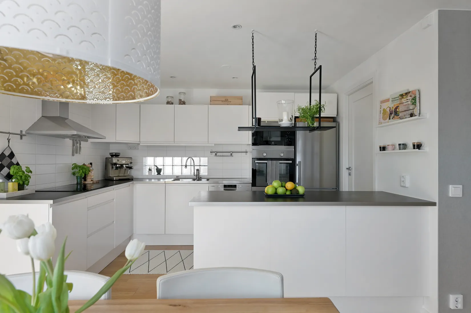 Villa, Radhus, Kastargränd 16, Ekerö Hummelvreten, Ekerö