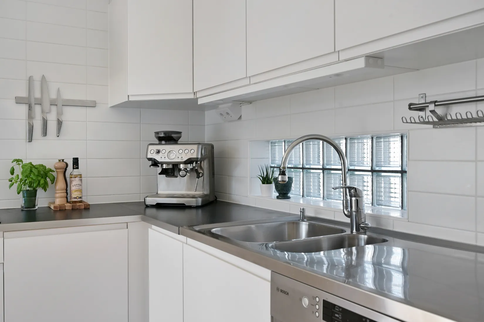 Villa, Radhus, Kastargränd 16, Ekerö Hummelvreten, Ekerö